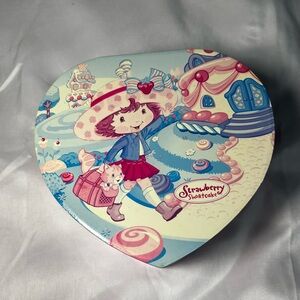 Vintage 2004 Strawberry Shortcake Musical Heart Jewelry Box Works
